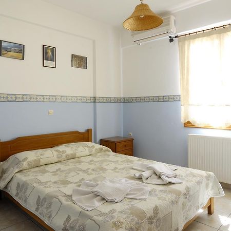 La Celestina Apartments Науса Екстер'єр фото